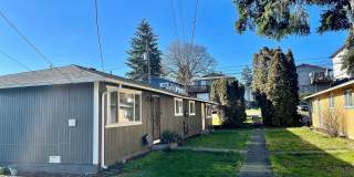 Charming 2BR Duplex in Tacoma Gallery 34