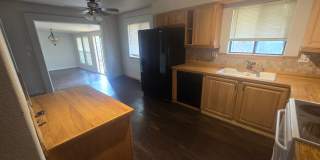 4Bedroom in Great Neighborhood Available ASAP! 4Bedroom in Great Neighborhood Available ASAP! Gallery 19