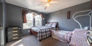 Room in 4 Bedroom Home at Magnolia Grove Gallery 9