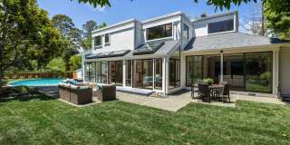 4BR/2.5BA Stunning Spacious Tiburon Home! Pool! Pet Friendly!  PROGRESSIVE Gallery 11