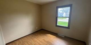 Charming and Spacious East Moline Home! Charming and Spacious East Moline Home! Gallery 6