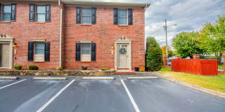 Beautiful 2 Bed, 2.5 Bath Condo in Johnson City Gallery 1