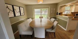 4 Bed/3.5 Bath, 3306 Sqft - 10074 E Lake Dr. Gallery 18
