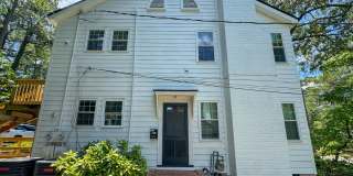 Charming 2 Bed 1 Bath Duplex in Haymount Gallery 1