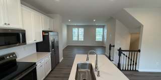 Beautiful Townhome!! Gallery 12