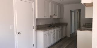 Peaceful, Quiet and Bright - Recently Remodeled 2/2 in Talmadge Gallery 1