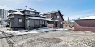 FULLY FURNISHED HISTORIC CHARMER BETWEEN UNR & DOWNTOWN – UTILITIES INCLUDED, MODERN UPGRADES, PRIME LOCATION Gallery 47