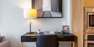 Aston Chicago Gallery 9