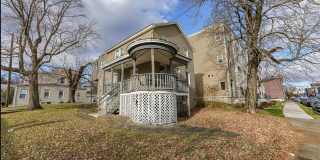 Spacious 4BR Duplex in Cohoes Gallery 1