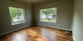 5 bedroom home with attached 3 car garage in Winchester Gallery 10