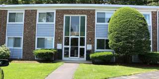 494 Putnam Pike Gallery 1