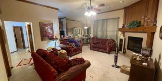 RENT 2 OWN 1,902 sqft - Moore Schools 4/2 - Move In Ready Gallery 3