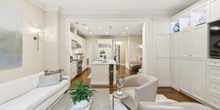 22 E Division Street Gallery 18