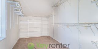 Comfort and Style in the Heart of Seattle Gallery 18