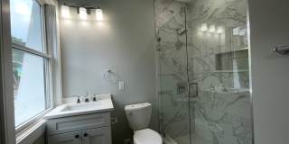 Gorgeous 4 bed in Brookline Village Gallery 7