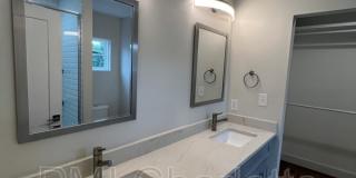 1106 N Alexander St Gallery 15