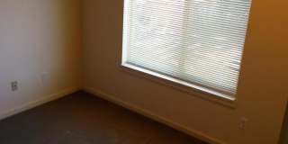 (560) 21st Street Duplex - 2 Bedroom / 2 Bathroom Gallery 9