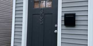 Beautifully Renovated 2 bed 2 bath Home in Shelby Park! Gallery 1