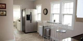 Bungalow by the Green! Executive SLC Rental Home Gallery 11