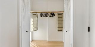 2570 Lillie Avenue Gallery 30