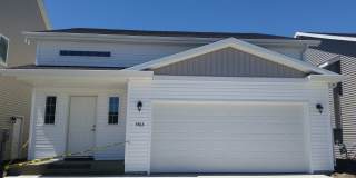 3 Bed 2 Bath Single Family Home Gallery 1