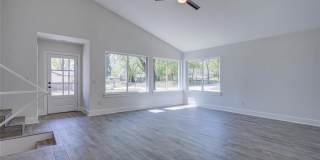 515 W Jackson Street Gallery 9