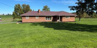 3 Bedroom 1.5 Bath House Available 10/12/2026 Gallery 1