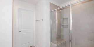 Room in 4 Bedroom Home at Millennium Ave Gallery 38
