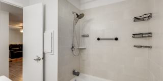 4bed, 2bath Glendale home with a pool! Gallery 28