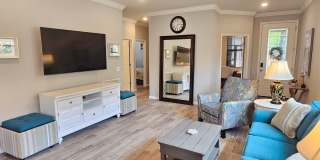 Annual Furnished 2 Bedroom 2 Bathroom with a Flex Room in Island Walk! Gallery 11