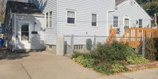 1031 North Clay Street Gallery 1
