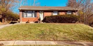LOVELY 3 BR HOUSE! HW Floors, Fenced Backyard, Garage, Pets Ok! LOVELY 3 BR HOUSE! HW Floors, Fenced Backyard, Garage, Pets Ok! Gallery 1