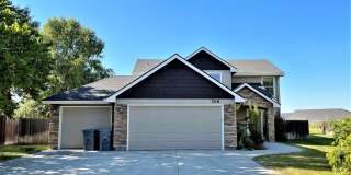 Beautiful and roomy 4bd 2.5ba home in Saddlebrook Subd. just off Star Rd. Beautiful and roomy 4bd 2.5ba home in Saddlebrook Subd. just off Star Rd. Gallery 1