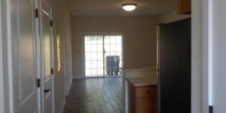 3 Bedroom, 3 1/2 Bathroom Townhouse on Easterly Parkway Gallery 6