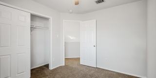 Charming East Austin 2-Story | 3BR | Spacious Yard & Modern Kitchen Gallery 18