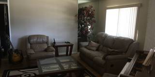 3 Bedroom Condo - End Unit For Lease Gallery 7