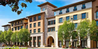 Renaissance Square Gallery 2