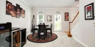 Room in 4 Bedroom Home at Daingerfield Dr Gallery 11
