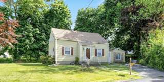 124 Minturn Place Gallery 21