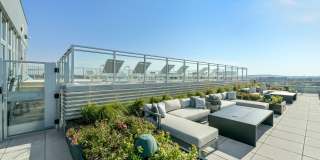 Link Apartments H Street Gallery 18