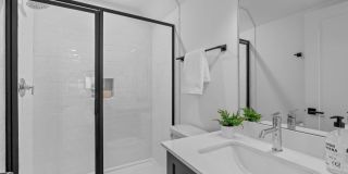 **OFFERING REFUNDABLE APPLICATION FEES & $200 MOVE IN PROMOTION** New Construction 3BD, 3.5BA End-Unit Raleigh Townhome with a Large Upstairs Bonus Room & Full Bathroom Inside the Beltline Near Lake J Gallery 38