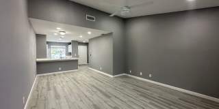 Renovated 2/2 Villa with Fenced in Backyard Gallery 1