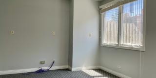 310 N Clinton Street Gallery 12