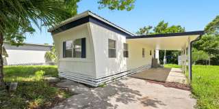 Updated 2 bedroom Home with Modern Finishes – Available for Immediate Move-In! Gallery 1