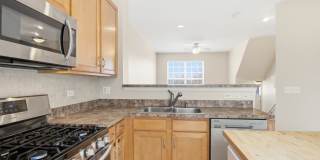 228 STATION PARK Circle Gallery 8