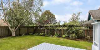 Quintessential Greenlake 4 Bed 3 Bath Home Gallery 28