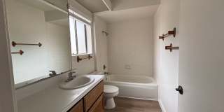 Spacious Updated Bonita Condo Gallery 34