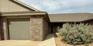 2 Bedroom Townhome Located In Iron Horse Division! Gallery 1