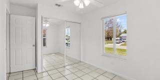 2010 SW Burlington Street Gallery 17