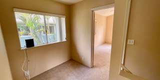 PET FRIENDLY 3 Bed/ 2.5 Bath Home with PV for LOW Electricity in Mililani!! Gallery 1